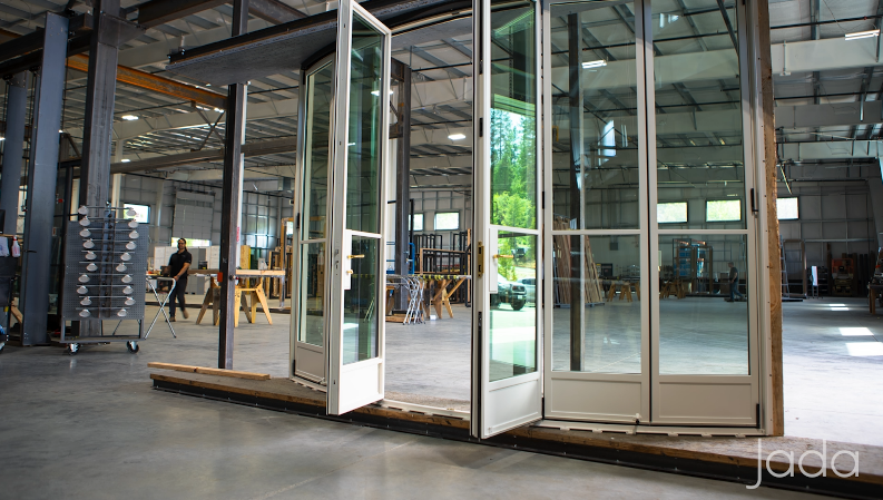 Faceted-Wall_Curved-Track_Sliding-Door